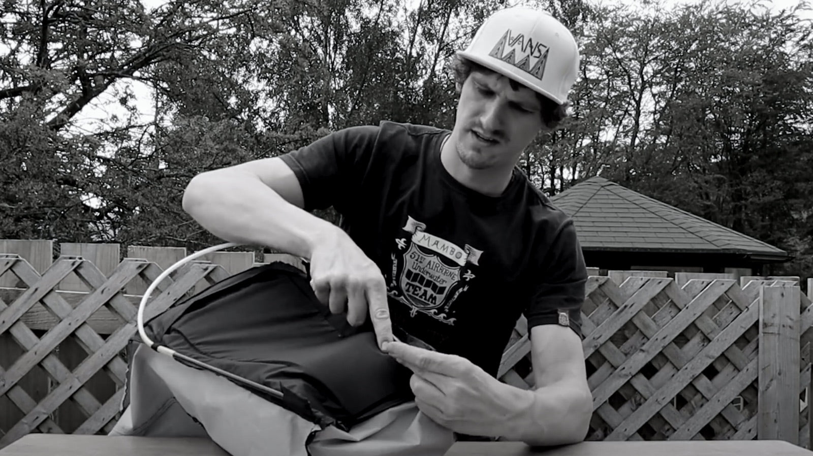 How to Correctly Insert the Carbon Frame