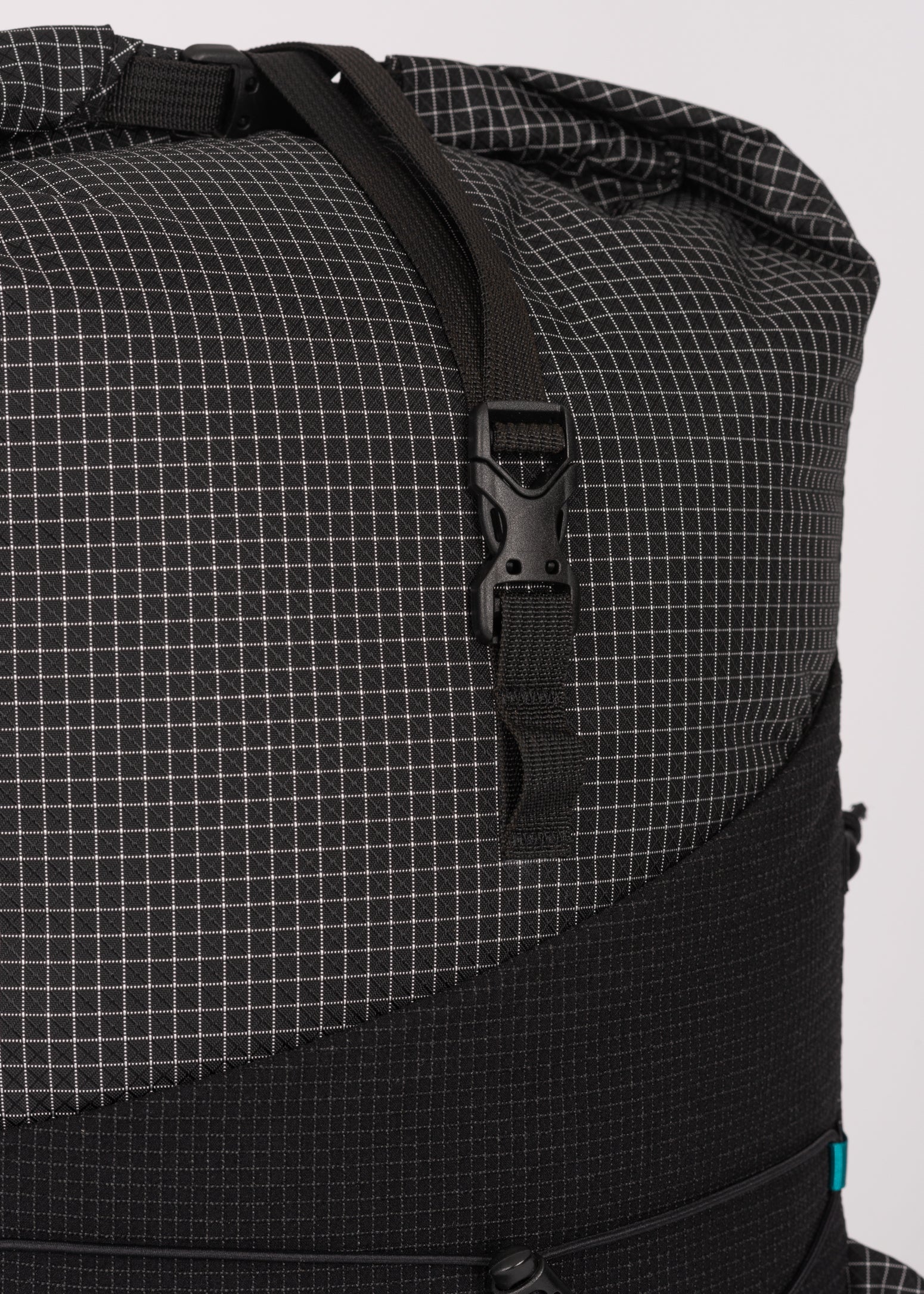The Atom RE30 (Black) – Atom Packs The Atom RE30 (Black) – Atom Packs